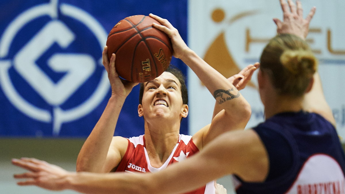 KOSZYKÓWKA LIGA POLSKA BASKET WISŁA CAN-PACK (Agnieszka Bibrzycka Laura Nicholls )