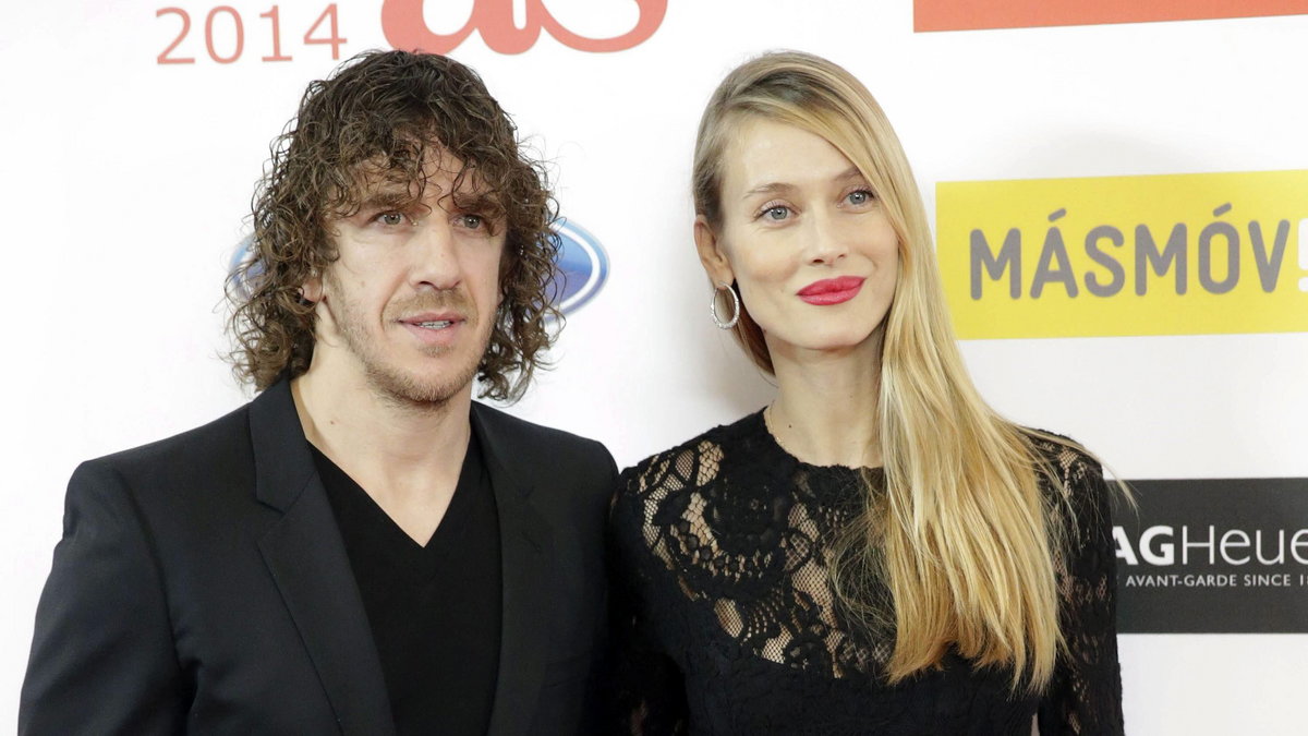 Carles Puyol z partnerką Vanesą Lorenzo