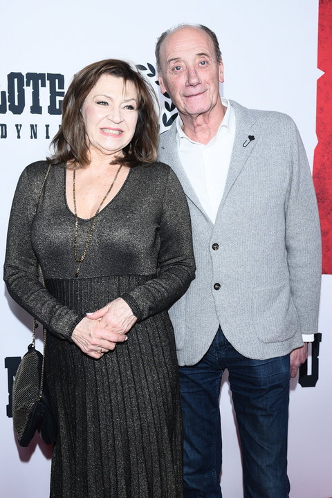 Dariusz Szpakowski z żoną na premierze filmu "Kos"
