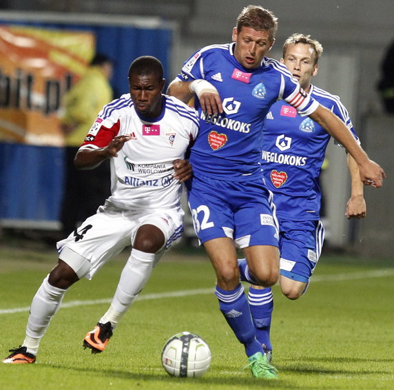 PIŁKA NOŻNA LIGA POLSKA GÓRNIK ZABRZE RUCH CHORZÓW