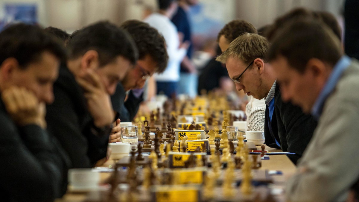 Uczestnicy podczas indywidualnych szachowych mistrzostw Europy w Legnicy
