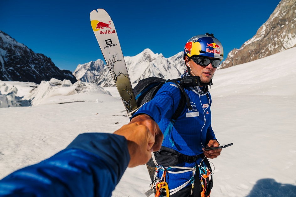 Andrzej Bargiel zjechał z K2 na nartach. Teraz wejdzie na ten szczyt zimą?