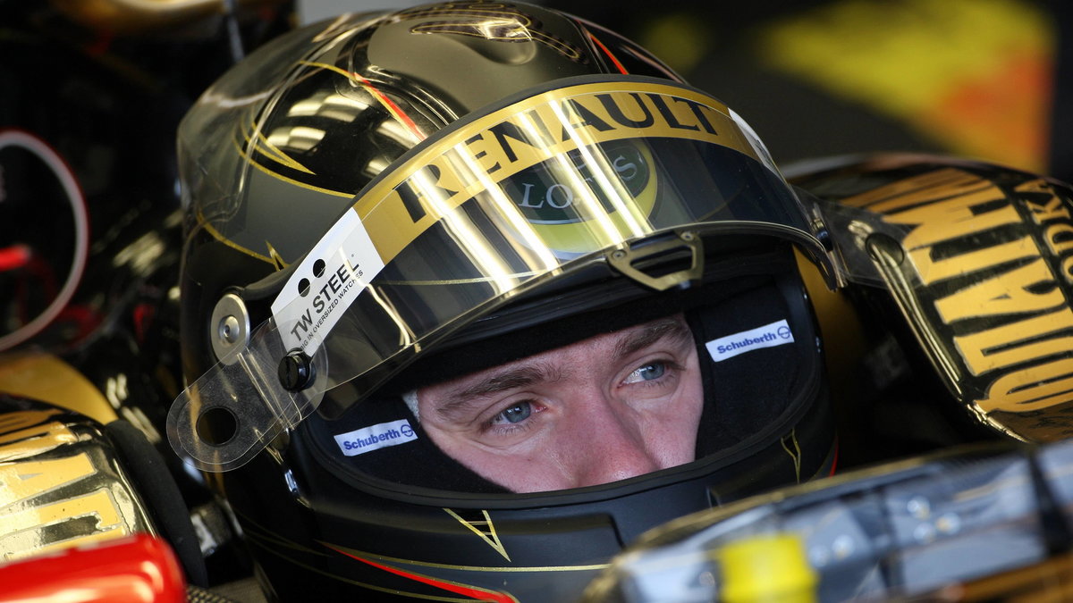 Nick Heidfeld w bolidzie Lotus Renault GP