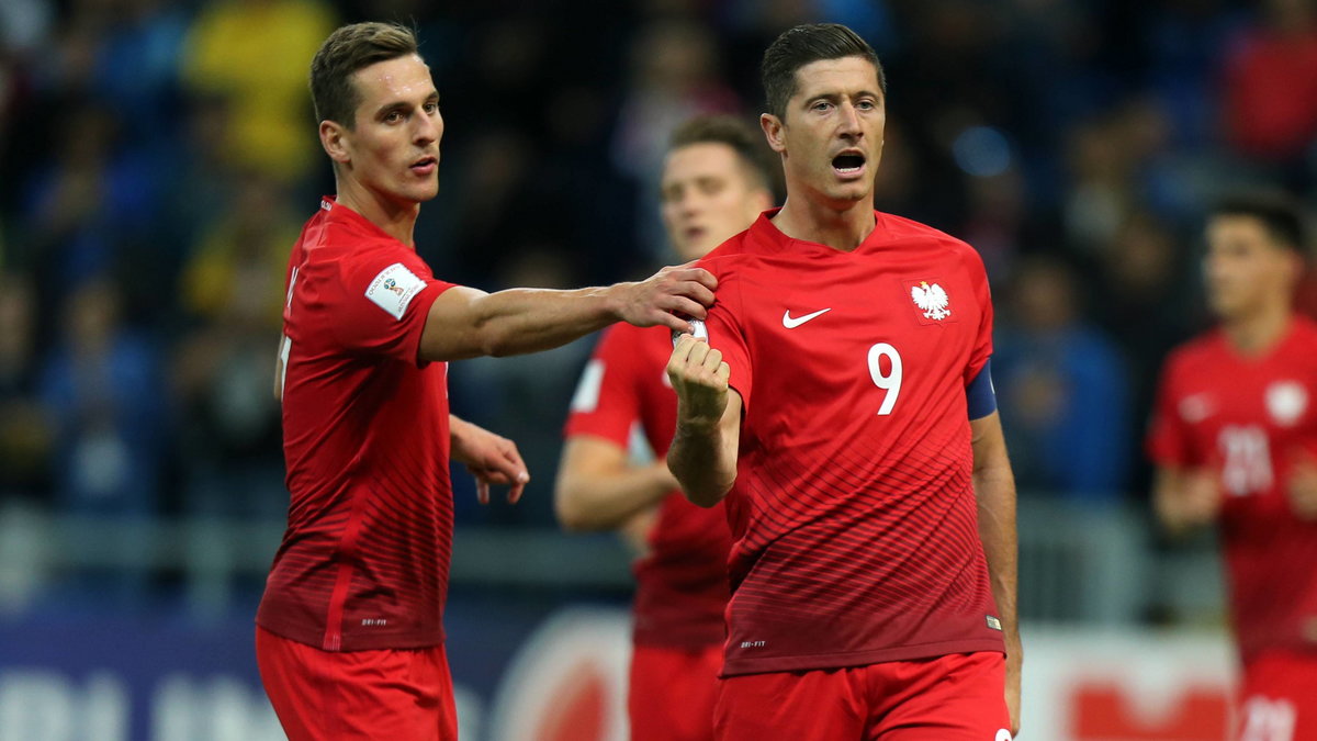 Arkadiusz Milik i Robert Lewandowski