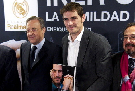 Iker Casillas na promocji książki