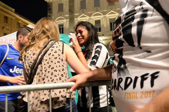 FBL-EUR-C1-JUVENTUS-FANS