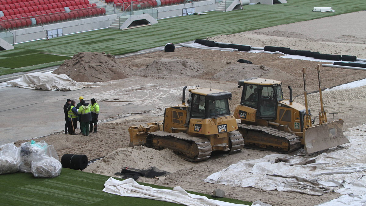 PGE Narodowy. Wymiana murawy na płycie stadionu