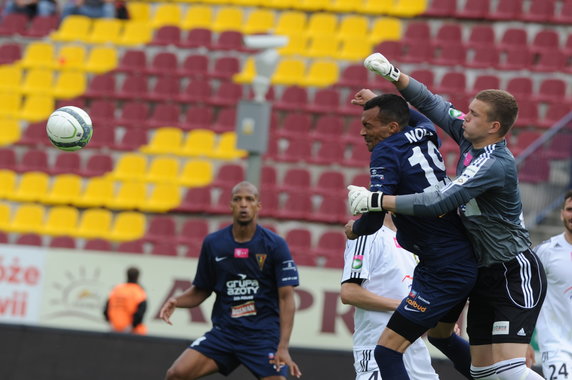 PIŁKARSKA EKSTRAKLASA POGOŃ PGE GKS BEŁCHATÓW