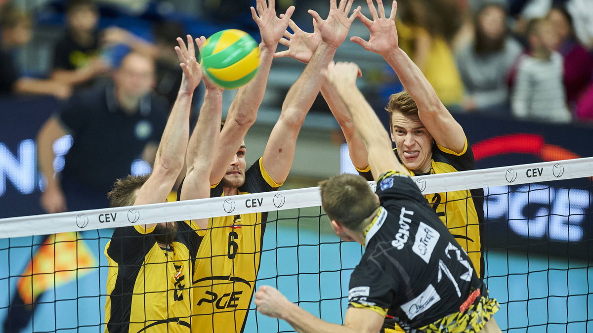 W 1. rundzie Ligi Mistrzów Skra pokonała Trefla 3-1. Na zdjęciu Ruben Schott, który dziś zagra dla gdańszczan w rodzinnym Berlinie.