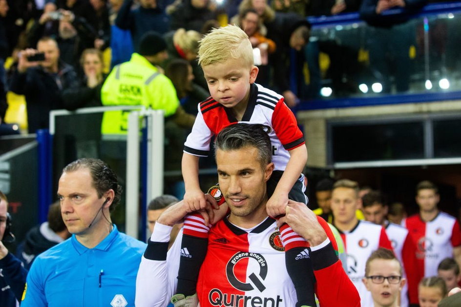 Robin van Persie z niepełnosprawnym kibicem