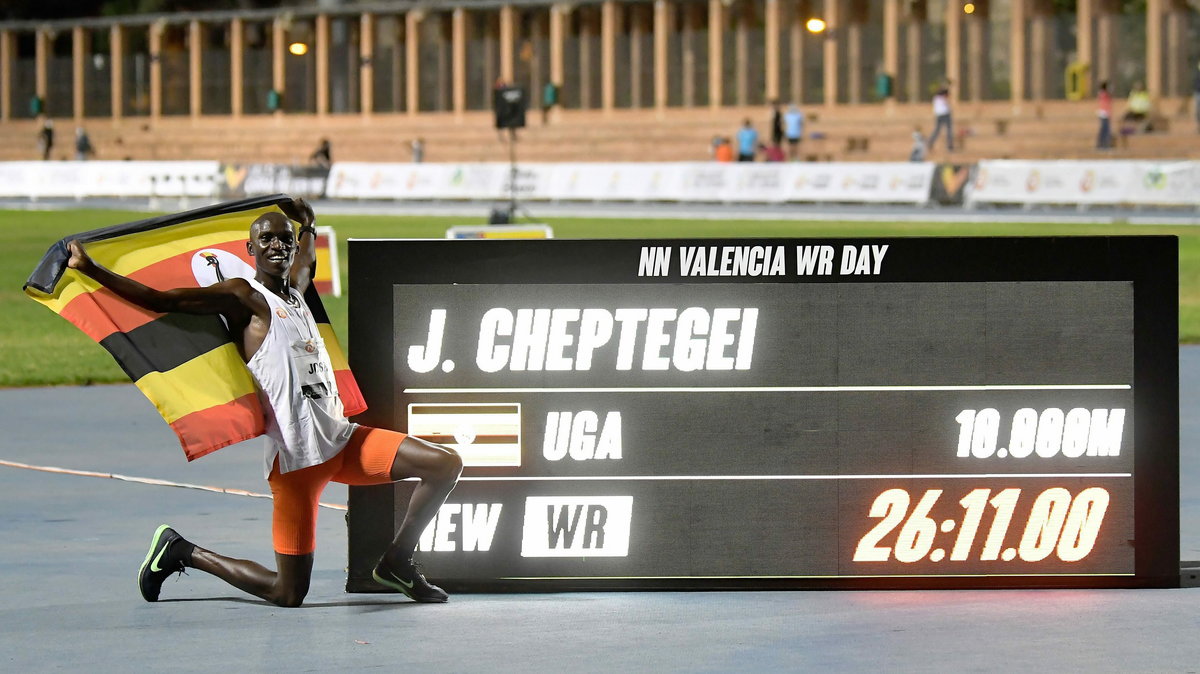 24-letni Joshua Cheptegei to aktualny mistrz świata na 10000 m z Kataru. A od wtorku także rekordzista globu.