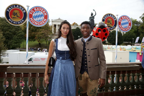 epa07076779 - GERMANY SOCCER BAYERN MUNICH OKTOBERFEST (FC Bayern Munich attends Oktoberfest)