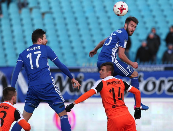 PIŁKA NOŻNA EKSTRAKLASA WISŁA PŁOCK - ZAGŁĘBIE LUBIN (Damian Byrtek, Łukasz Janoszka, Przemysław Szymiński)