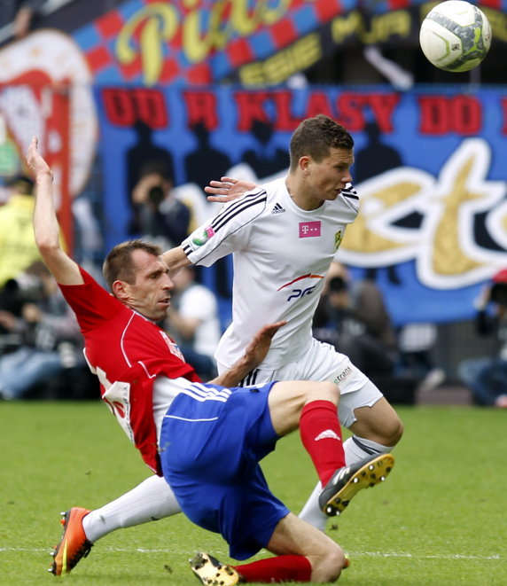 PIŁKA EKSTRAKLASA PIAST GLIWICE PGE GKS BEŁCHATÓW