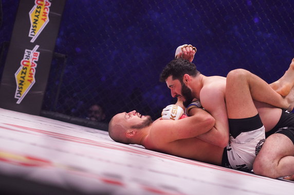 Walka Mamed Chalidow - Tomasz Narkun (fot. KSW/Sebastian Rudnicki)