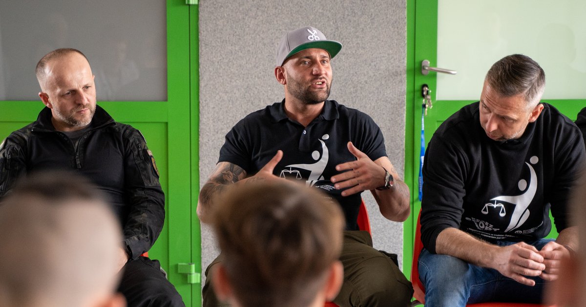 Za kratkami odwiedziła go zapłakana córka. Rekordzista Polski stał się inspiracją