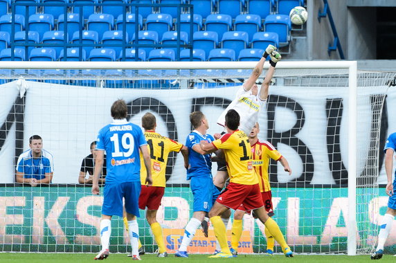 PIŁKA NOŻNA LIGA POLSKA LECH POZNAŃ KORONA KIELCE