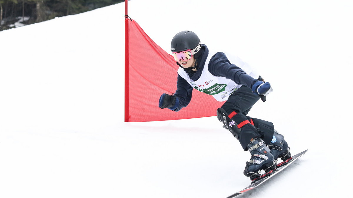 Medale AMP w snowboardzie czekają na studentów. Prawie 300 uczestników