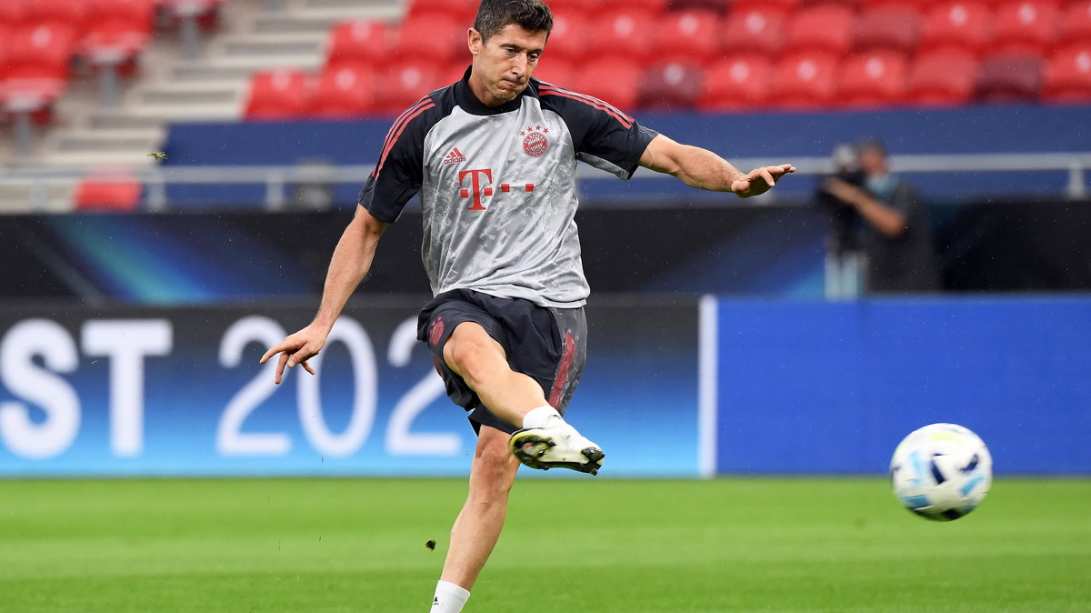 epa08691412 - HUNGARY SOCCER UEFA SUPER CUP (Bayern Munich training)