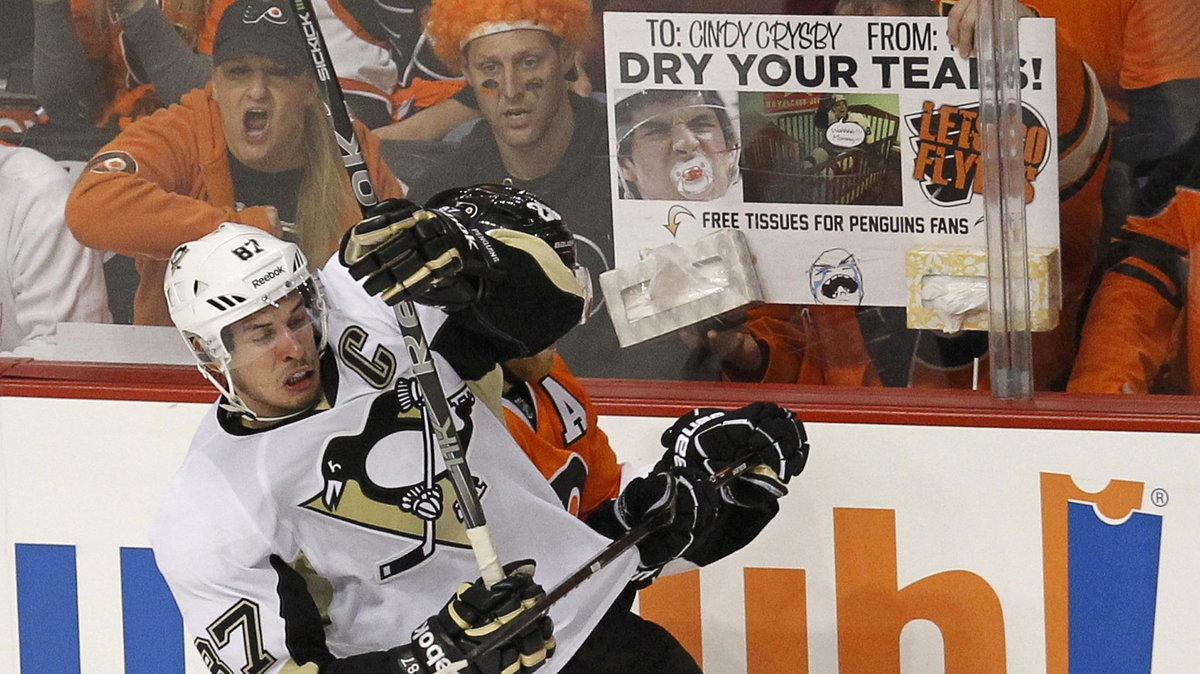 Sidney Crosby (L)