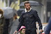David Beckham na spacerze z córką