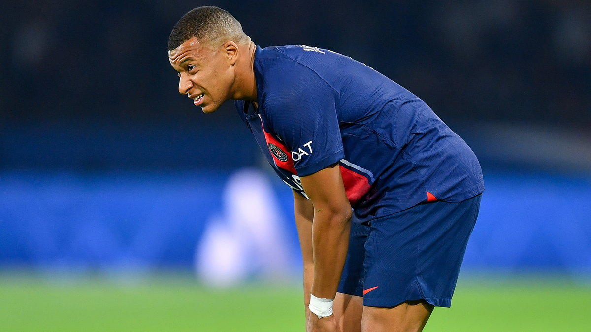 Kylian Mbappe zszedł z kontuzją. Trener PSG zabrał głos - Przegląd Sportowy