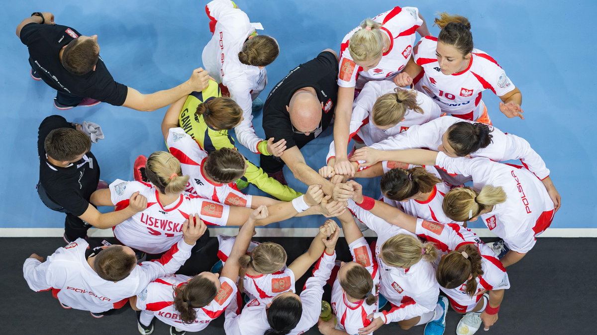 Druzyna Leszek Krowicki (Trener, Head Coach) Monika Michalow, Aneta Labuda, Monika Kobylinska, Romana Roszak, Kinga Grzyb, Weronika Gawlik, Karolina Kudlacz - Gloc, Katarzyna Janiszewska, Adrianna Placzek, Daria Zawistowska, Joanna Drabik, Joanna Kozlowsk