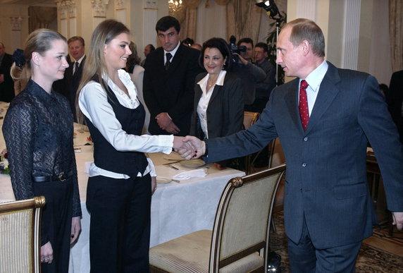 Alina Kabajewa i Władimir Putin (zdjęcie z 2004 r.)