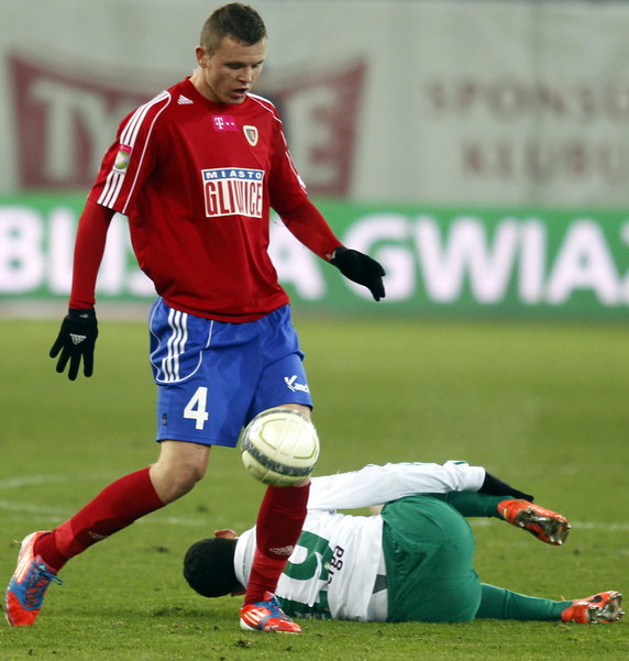 PIŁKA NOŻNA EKSKTRAKLASA PIAST GLIWICE LECHIA