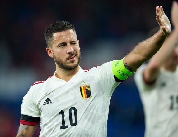 Przewidywany skład reprezentacji Belgii (1-3-4-2-1): Koen Casteels — Leander Dendoncker, Toby Alderweireld, Jan Vertonghen — Alexis Saelemaekers, Hans Vanaken, Youri Tielemans, Thorgan Hazard — Eden Hazard (na zdjęciu), Dennis Praet — Michy Batshuayi