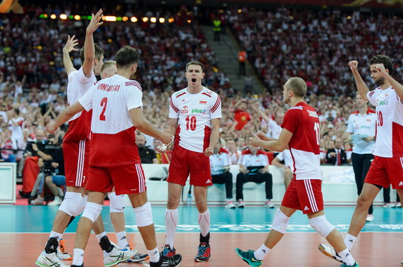 Polscy siatkarze podczas meczu z Serbią