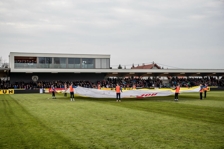 Stadion Puszczy Niepołomice