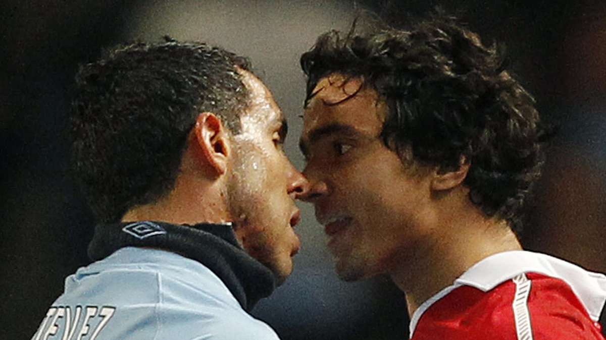 Carlos Tevez (z lewej) i Rafael da Silva