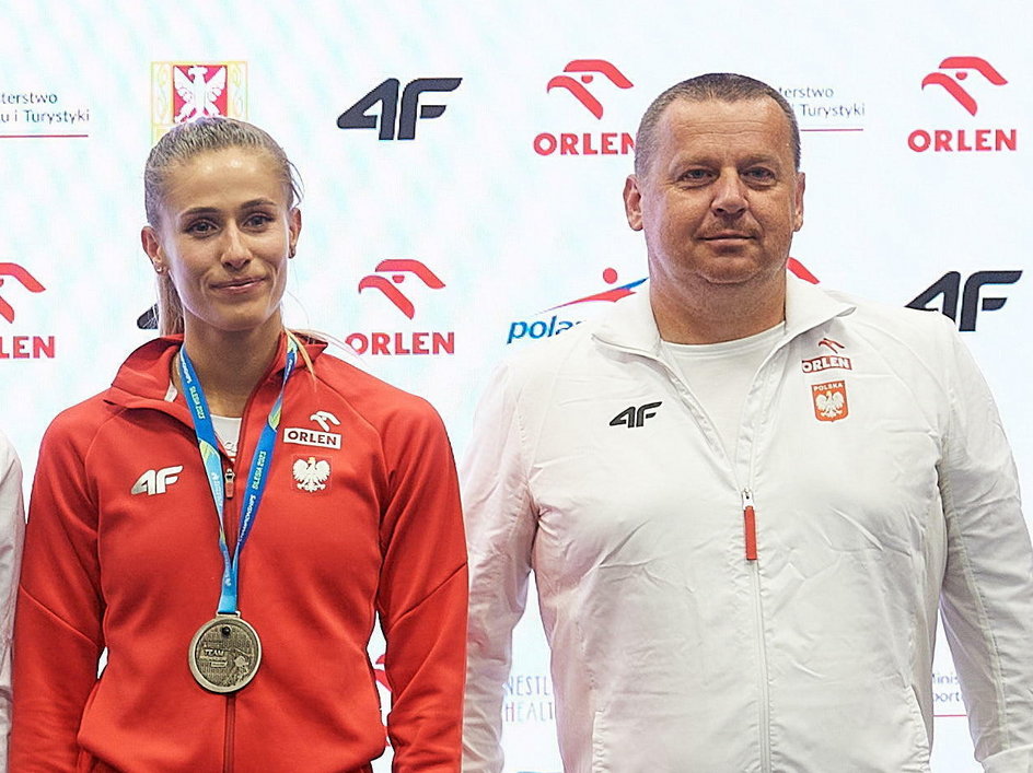 Natalia Kaczmarek i jej trener Marek Rożej