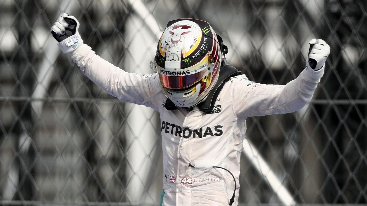 Mercedes pobił rekord, Hamilton zrównał się z Prostem