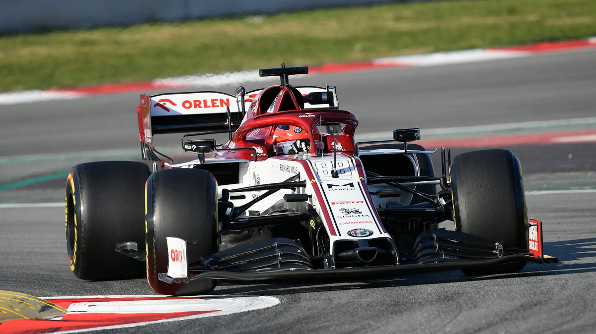 F1: Robert Kubica podczas testów w Barcelonie 