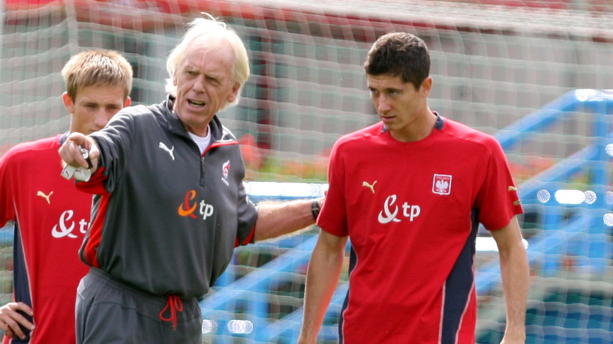 Leo Beenhakker (po lewej) i Robert Lewandowski