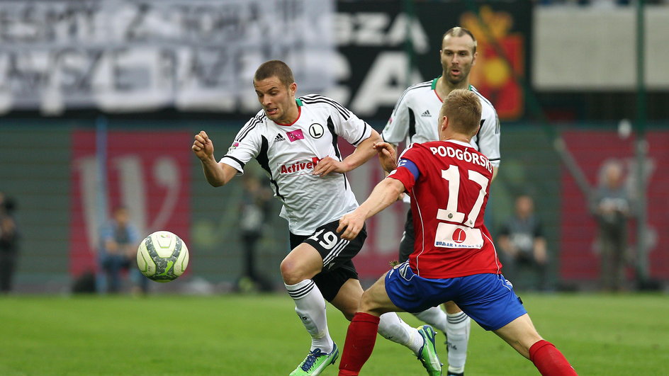 Bartosz Bereszyński, Tomasz Podgórski i Daniel Ljuboja podczas meczu Piast Gliwice - Legia Warszawa 