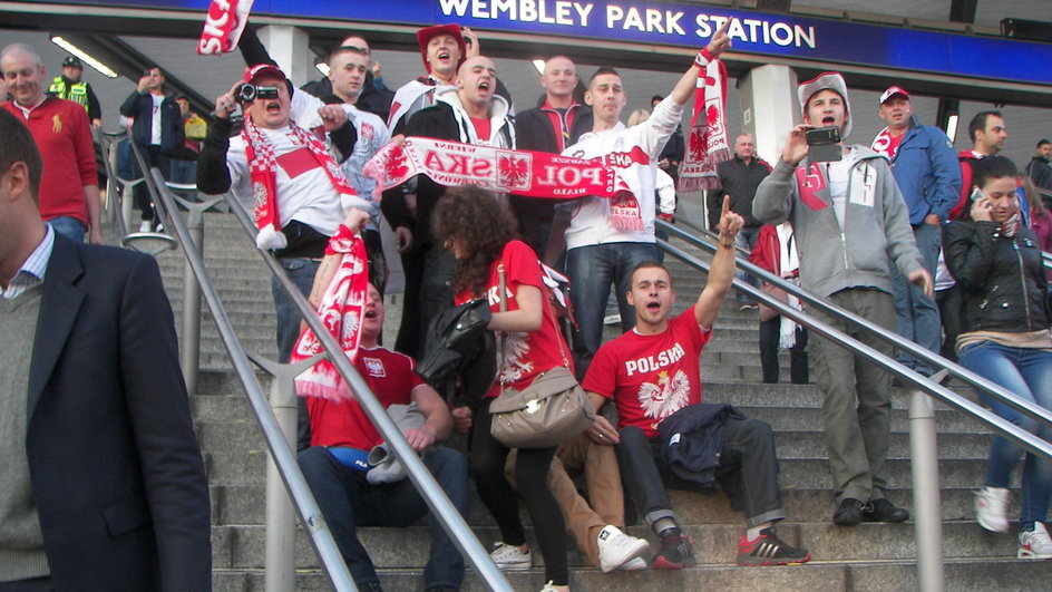 Polscy kibice przed Wembley