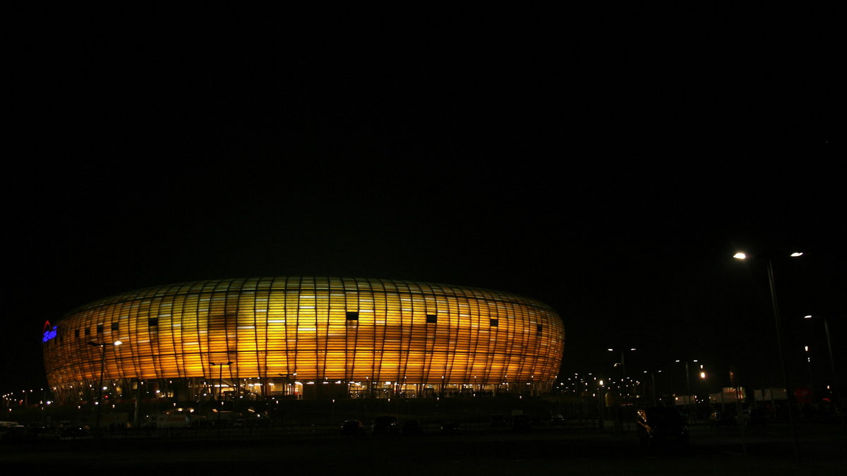 PGE Arena nocą