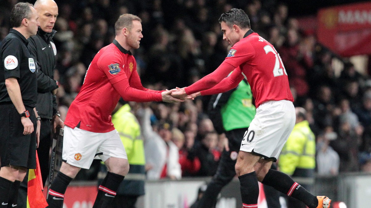 Wayne Rooney (L) i Robin van Persie (P)