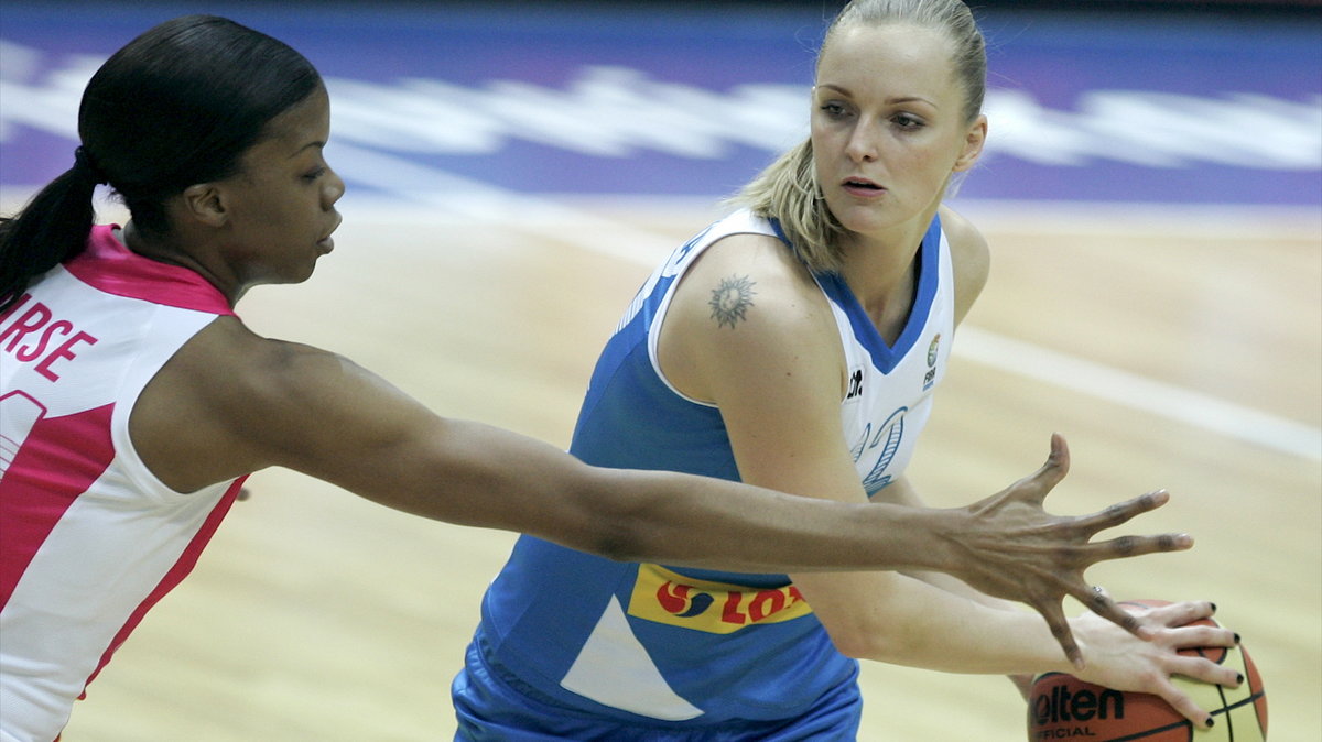 Janell Burse (L) i Agnieszka Bibrzycka (P)