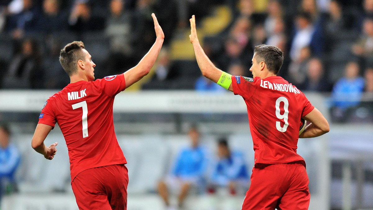 Arkadiusz Milik i Robert Lewandowski