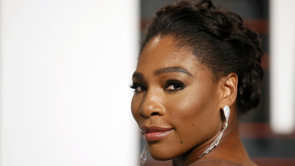 Serena Williams arrives at the 2015 Vanity Fair Oscar Party in Beverly Hills