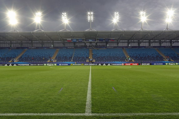 Stadion miejski budowany w latach 2012-2014. Domowa arena Motoru Lublin, występowali na nim także Górnik Łęczna i Lublinianka. Może pomieścić 15 500 widzów. W 2017 roku rozgrywano na nim mecze mistrzostw Europy U-21.