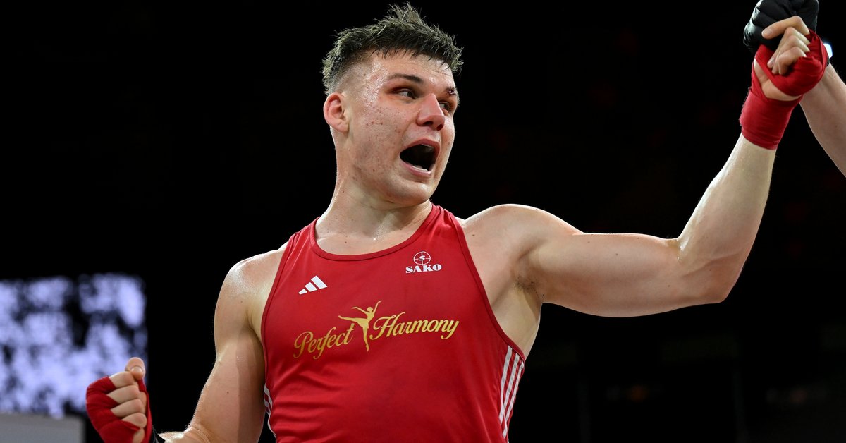 Dwaj naukowcy stanęli w ringu. Krew obficie się lała. "Jest mi trochę głupio"