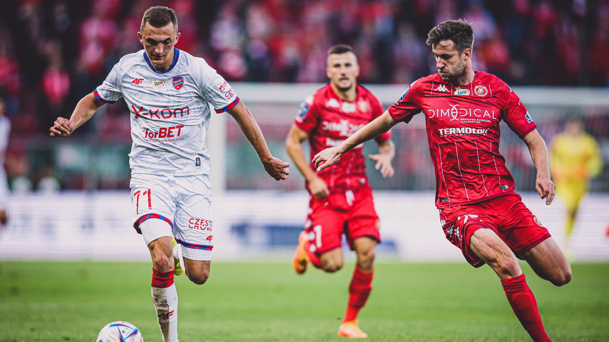 Pilka nozna. PKO Ekstraklasa. Widzew Lodz - Rakow Czestochowa. 02.10.2022