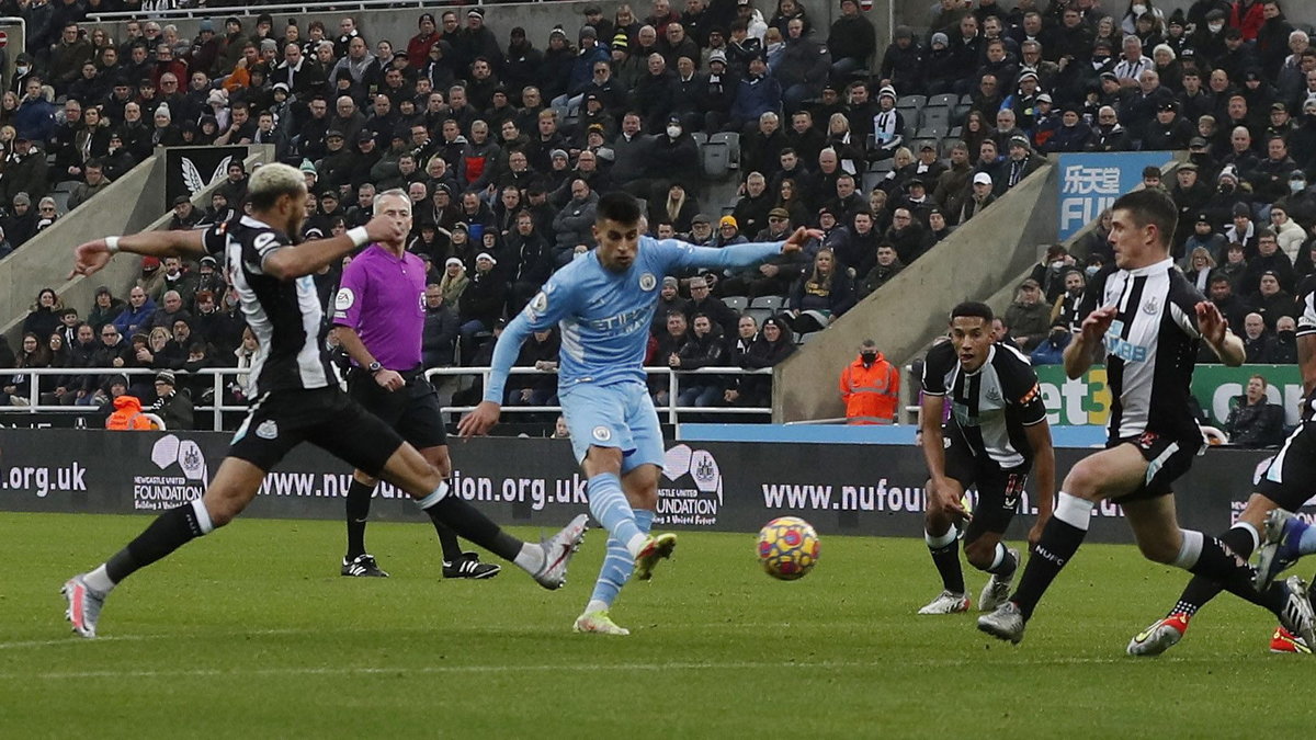 Po wygranej w poprzedniej kolejce z Newcastle (4:0) Manchester City zapewnił sobie na święta pozycję lidera Premier League.