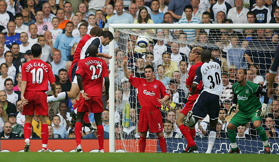 Grzegorz Rasiak trafia do siatki w debiucie w Tottenhamie. Gol nie został uznany