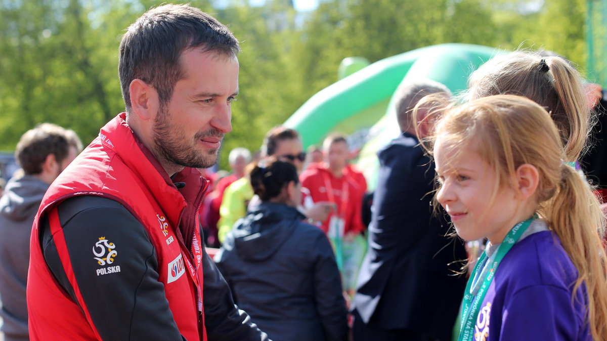 Z podwórka na stadion